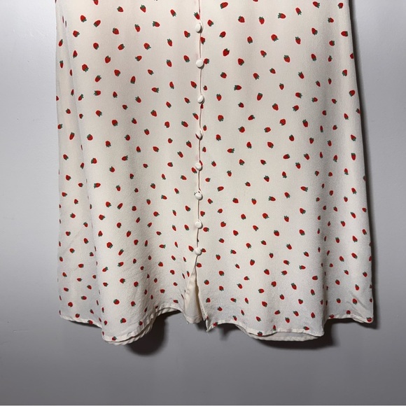 Madewell Silk Clover Button-Front Dress in Fresh Strawberries Size 8 - Picture 5 of 12